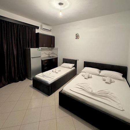 Melita Apartments Ксаміл Екстер'єр фото