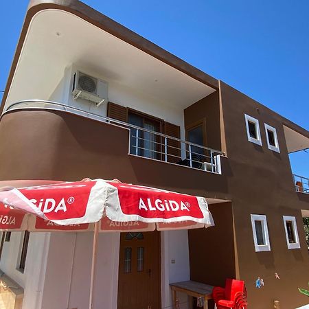 Melita Apartments Ксаміл Екстер'єр фото
